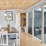 Lovely In With Kitchen *
