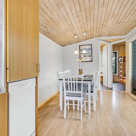 Lovely In With Kitchen *